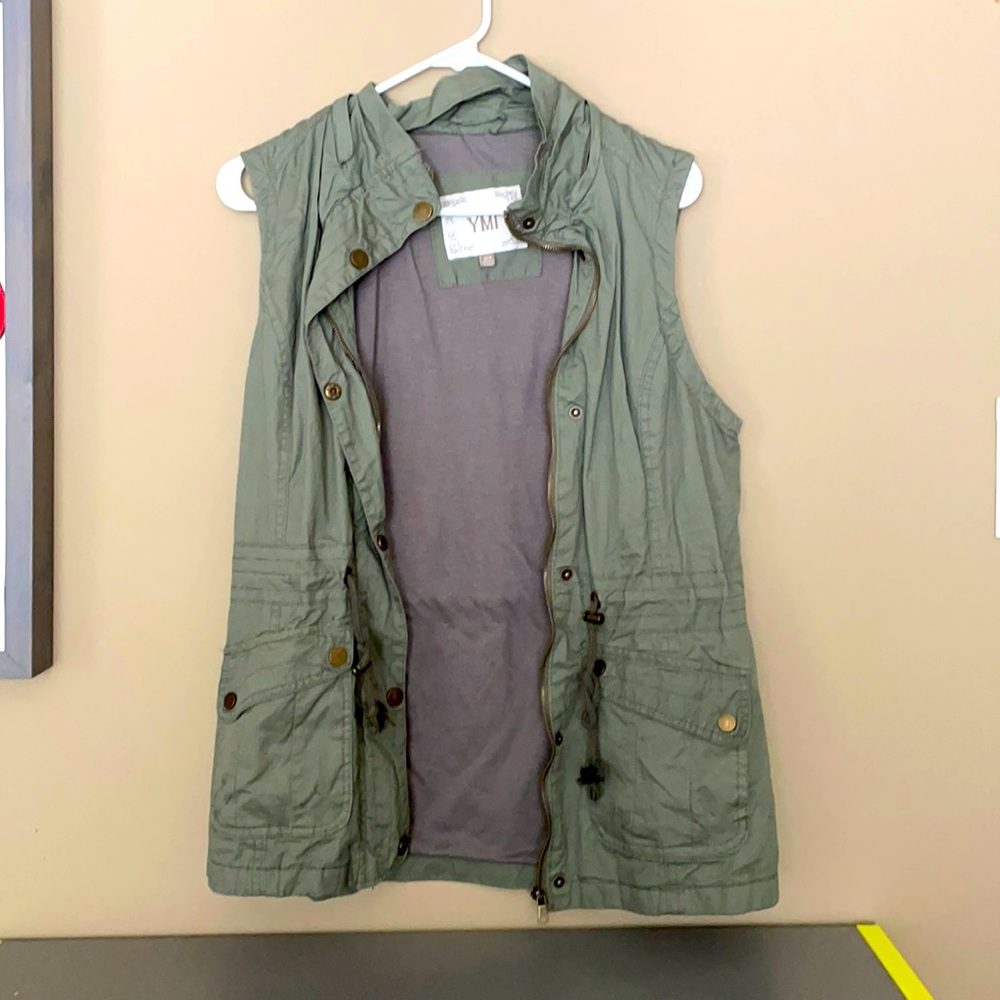 Army green vest